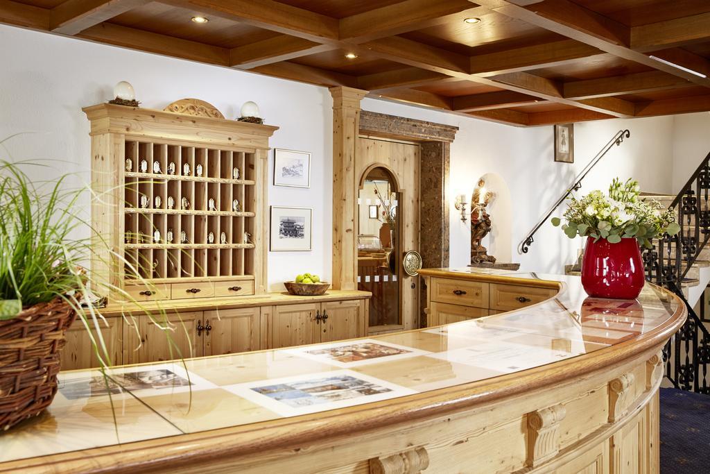 Zürs Hotel Hirlanda מראה חיצוני תמונה