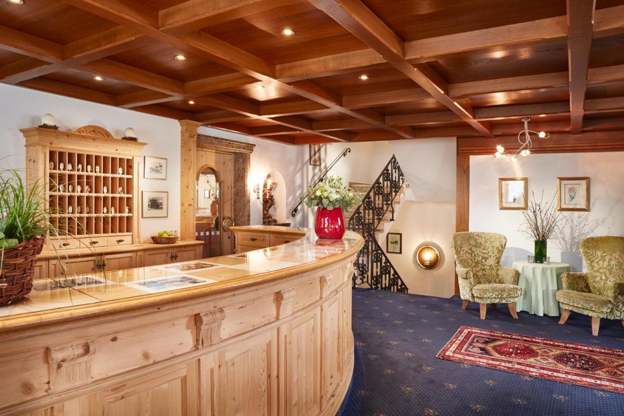 Zürs Hotel Hirlanda מראה חיצוני תמונה