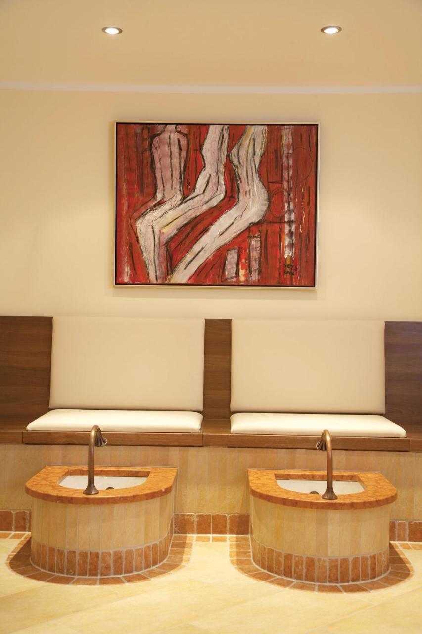Zürs Hotel Hirlanda מראה חיצוני תמונה