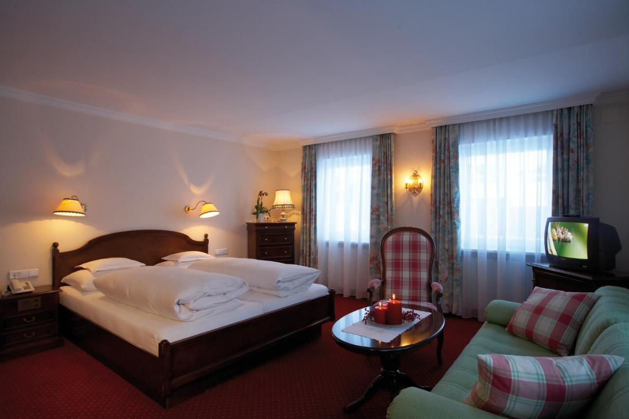Zürs Hotel Hirlanda חדר תמונה